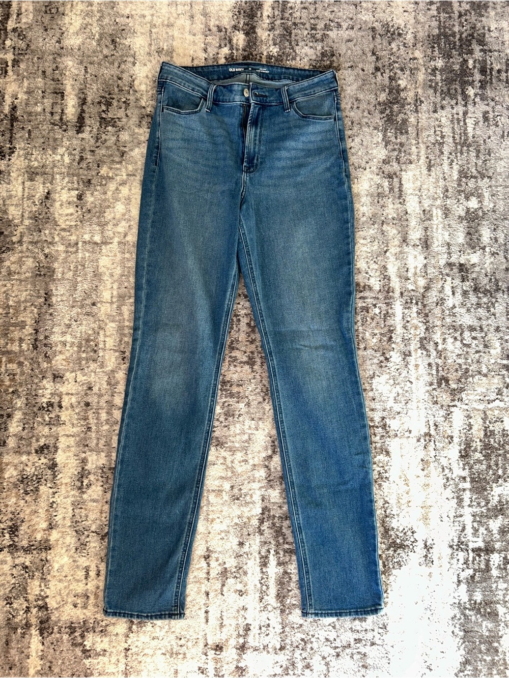 Old Navy Skinny Jeans in Medium Blue Wash